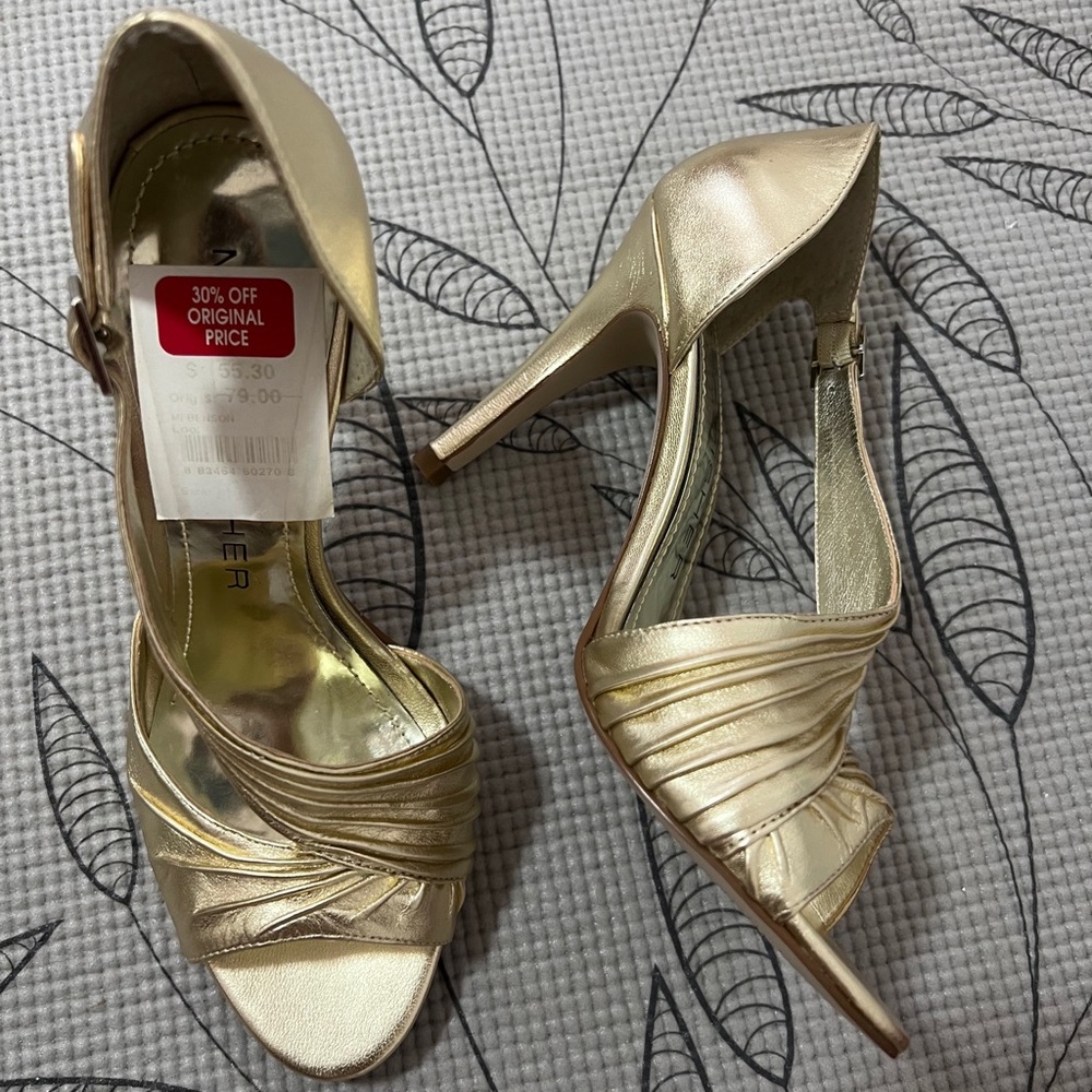 Marc Fisher High Heel